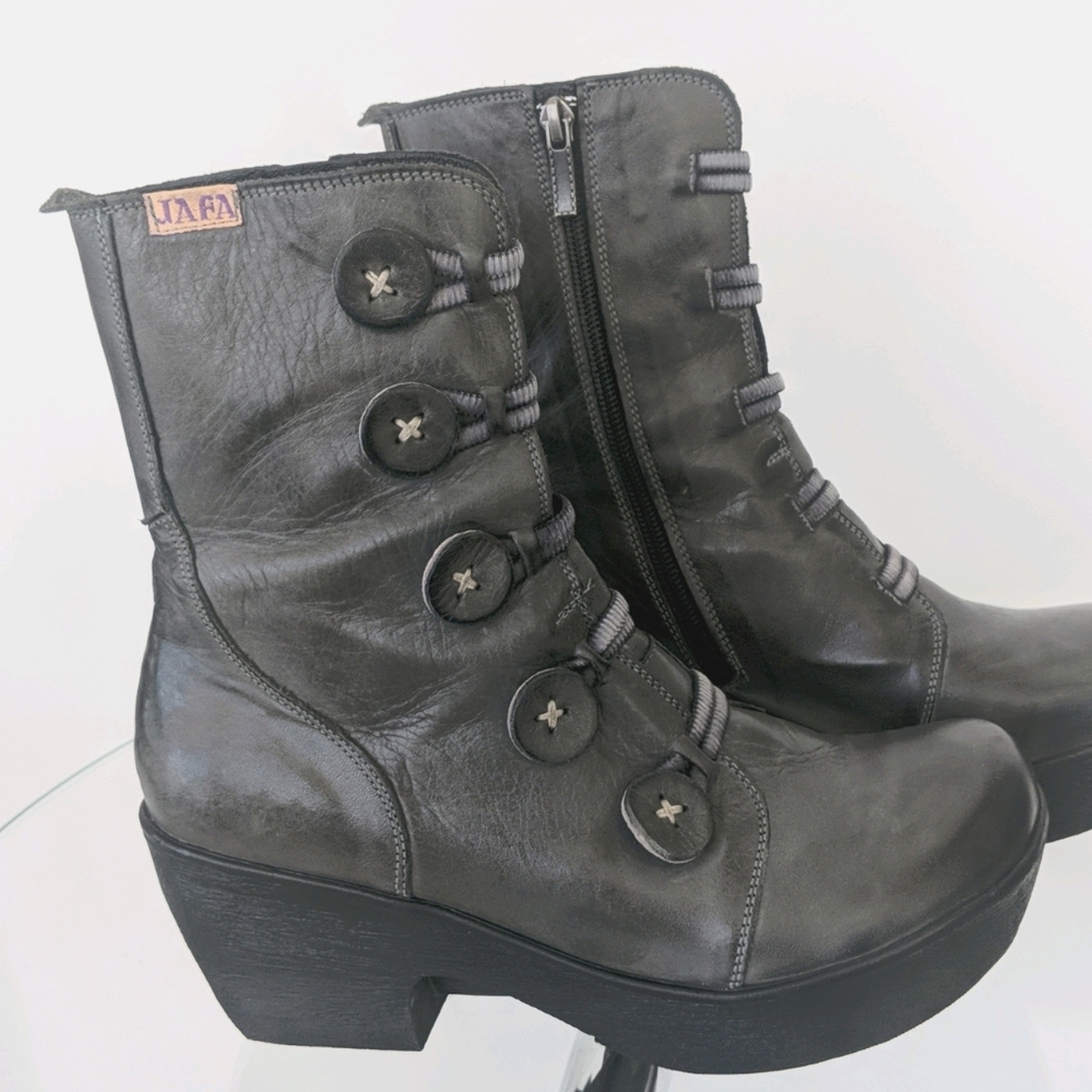 Jaffa Boots